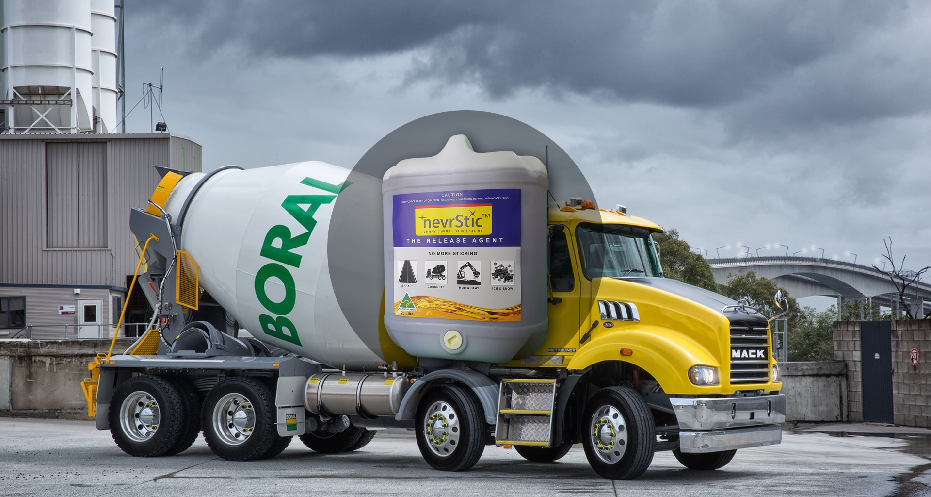 Spray nevrStic™<br/>Protect Construction equipment<br/>prevent sticking & clean easy